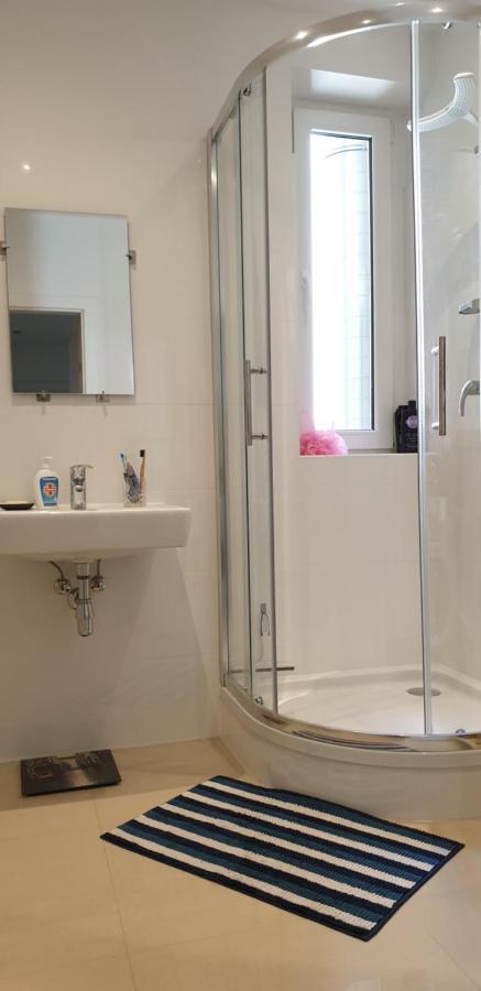 Your Cosy Home At The Heart Of Виена Екстериор снимка